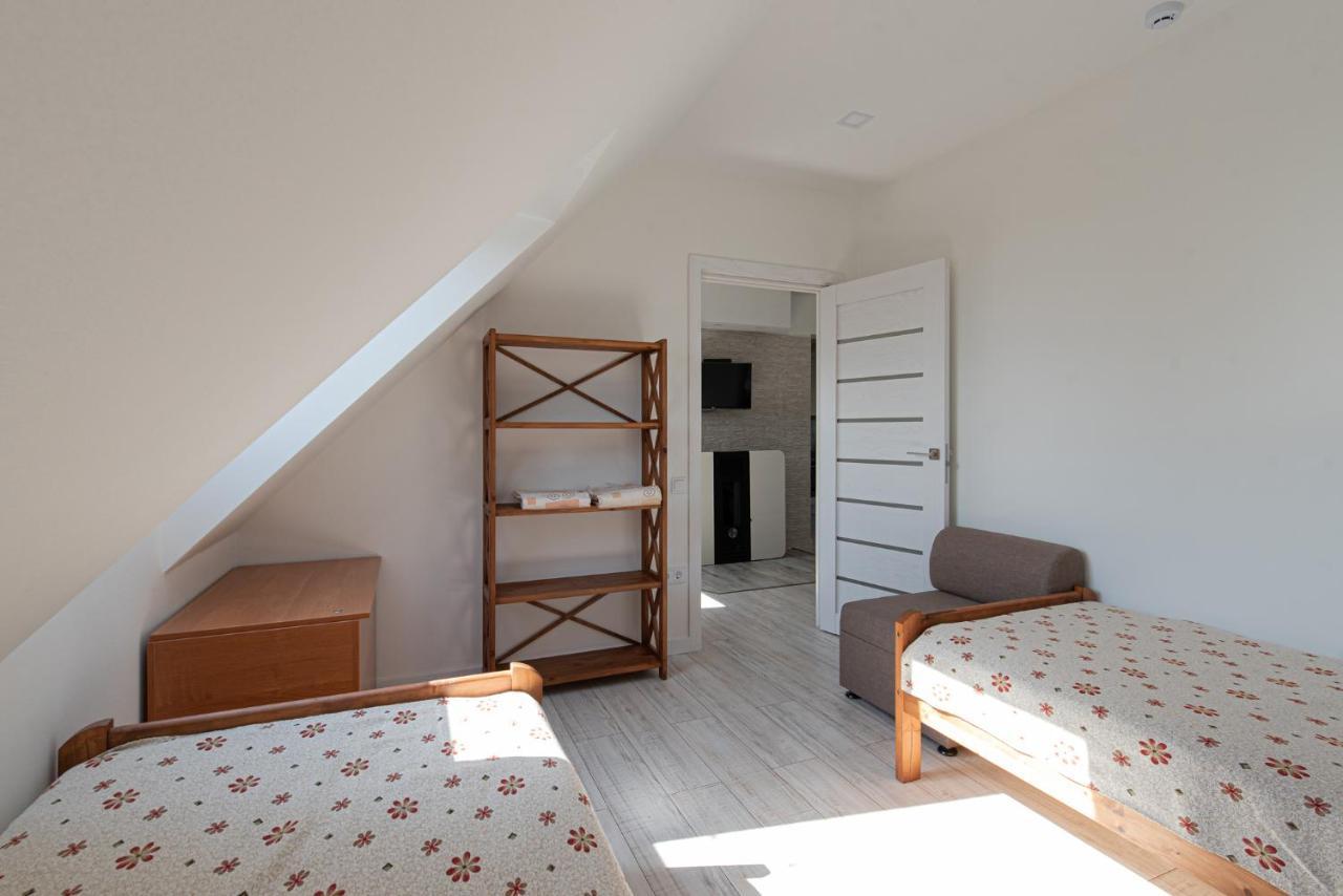 Neringarent Apartamentai Juodkrantė Eksteriør billede